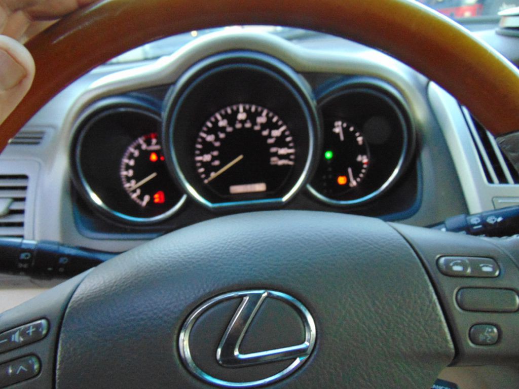 2009 Lexus RX Image 17