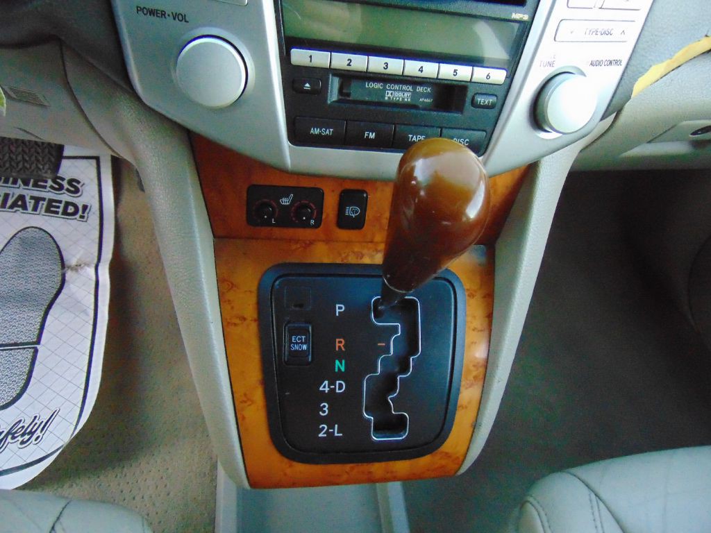 2009 Lexus RX Image 19