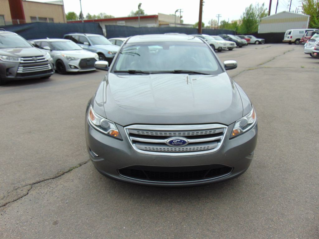 2012 Ford Taurus Image 2