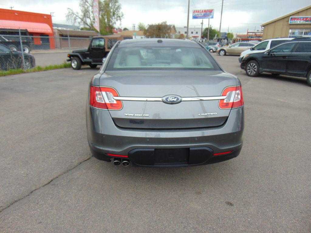 2012 Ford Taurus Image 6