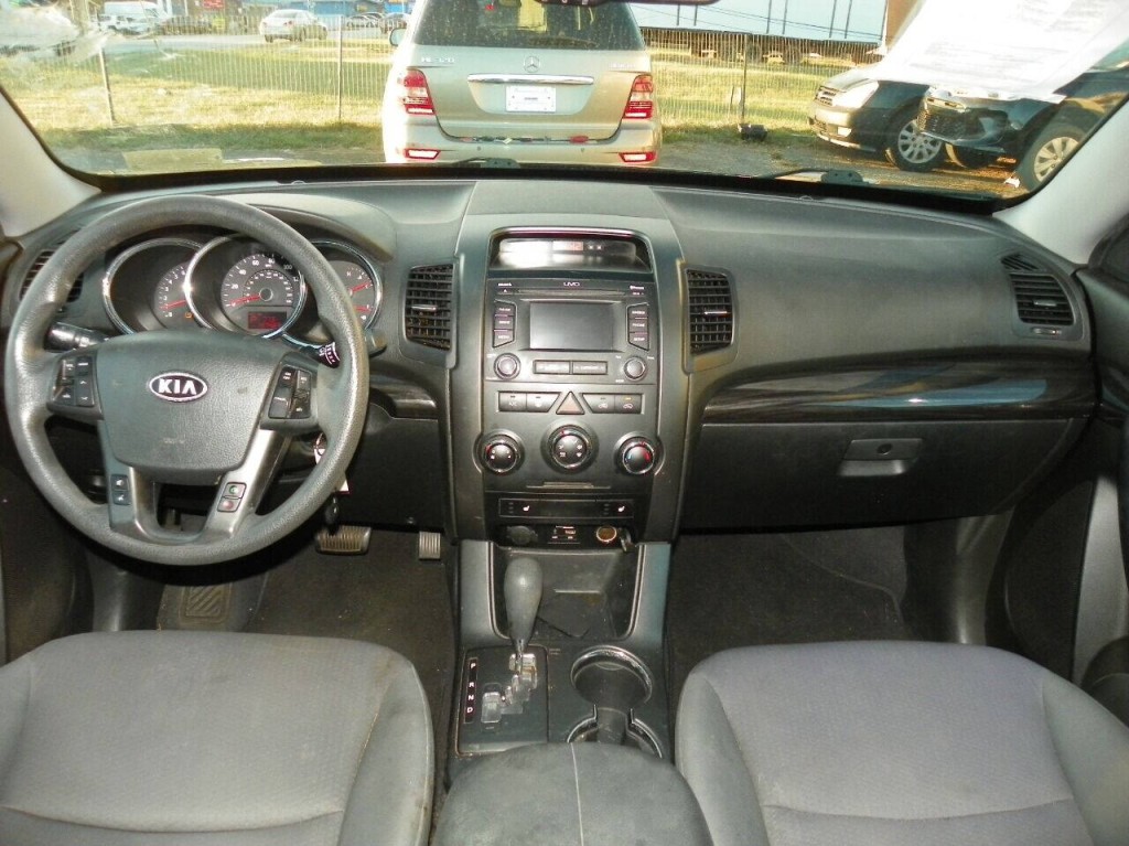 2013 Kia Sorento Image 14