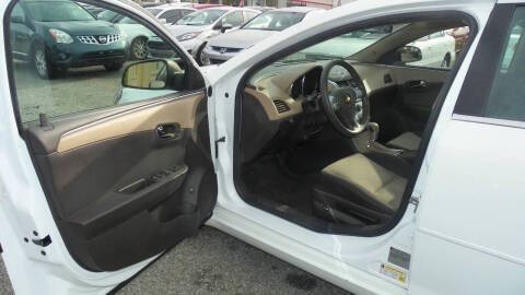 2014 Chevrolet Cruze Image 1