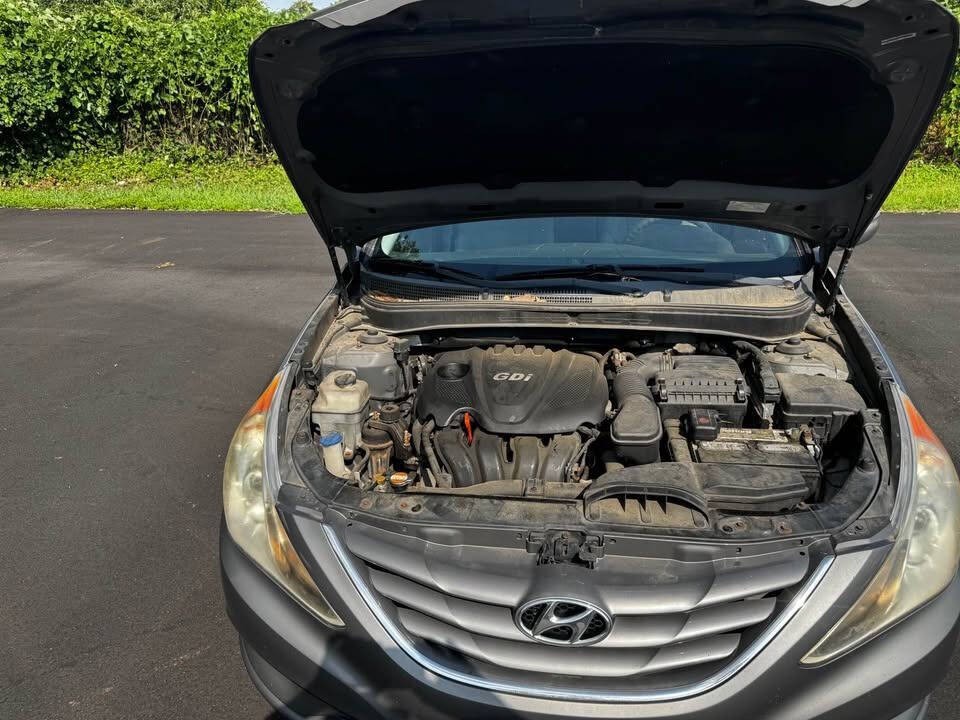 2011 Hyundai Sonata Image 16