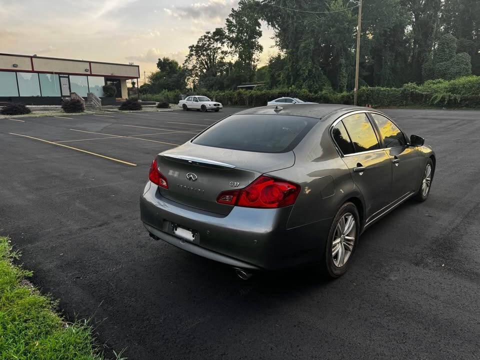 2013 INFINITI G37 Image 3