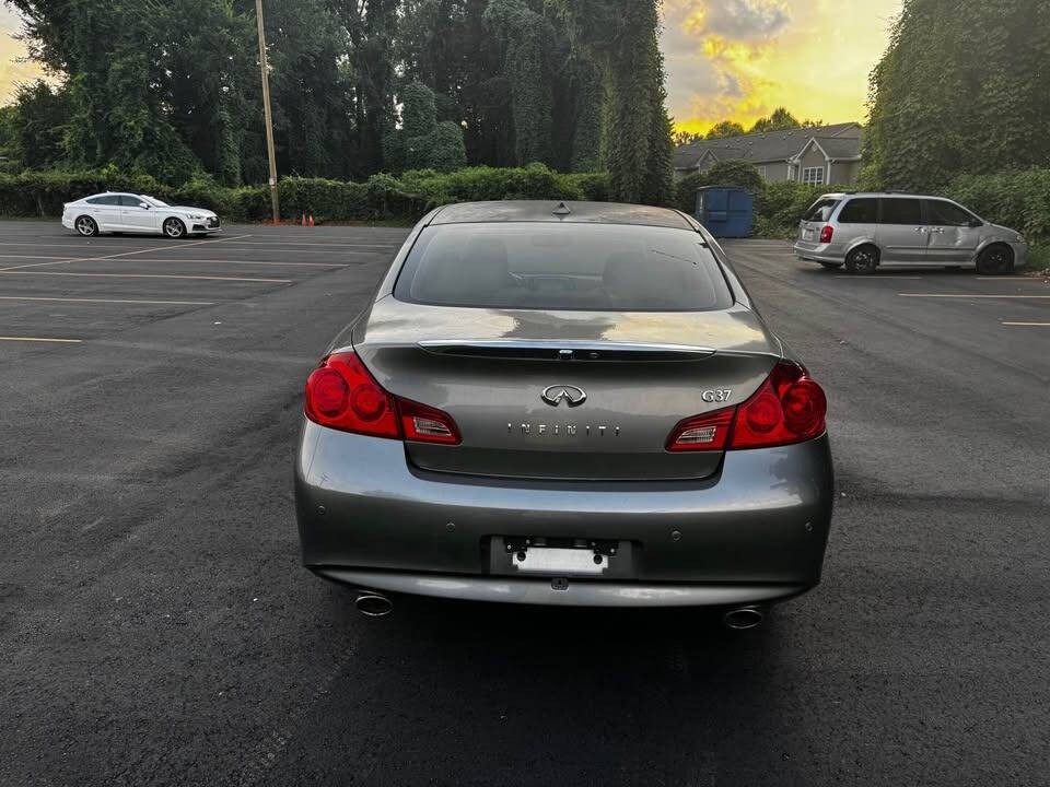 2013 INFINITI G37 Image 4
