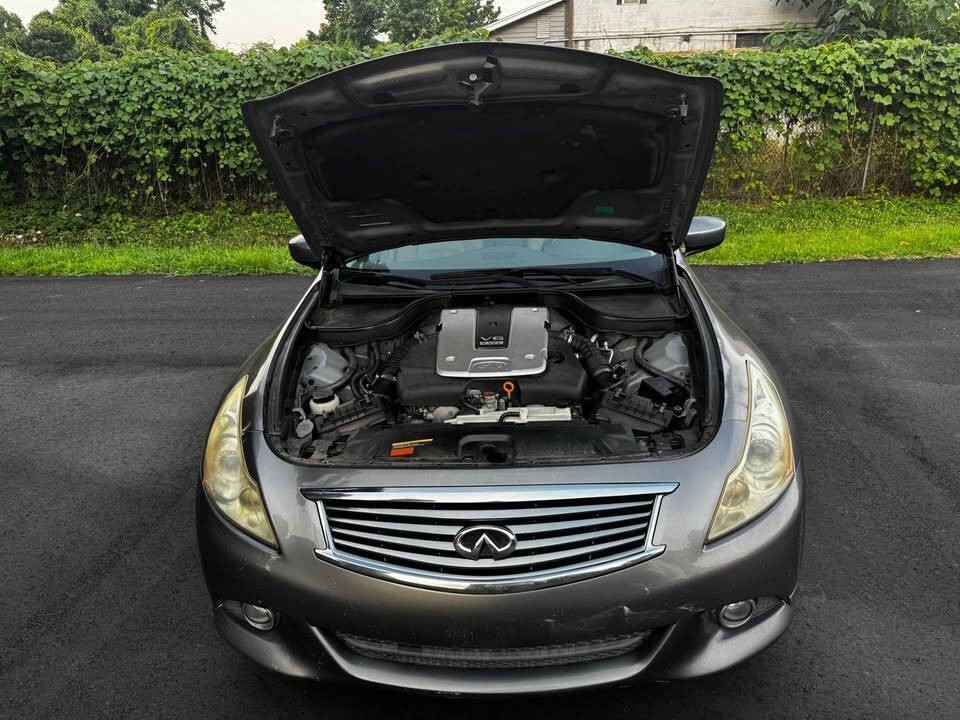 2013 INFINITI G37 Image 5