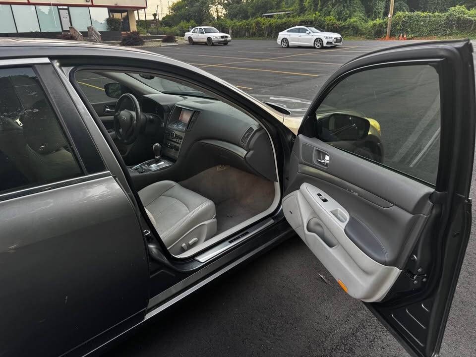 2013 INFINITI G37 Image 14