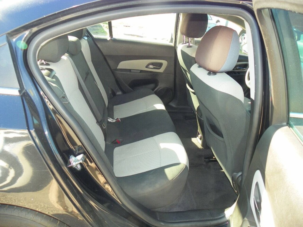2011 Chevrolet Cruze Image 4