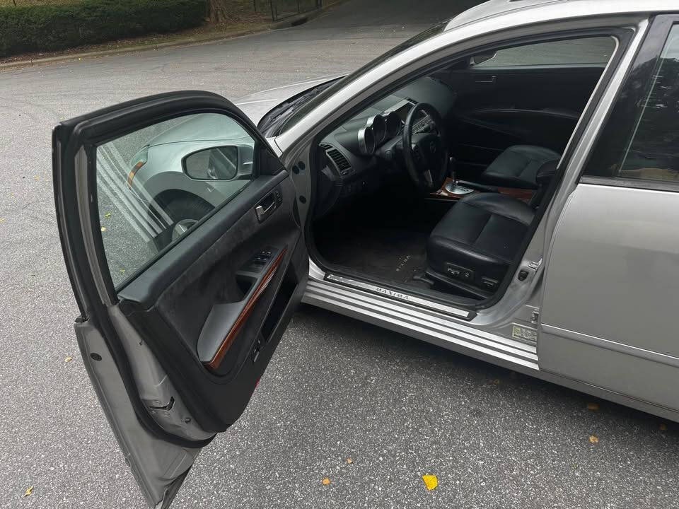 2004 Nissan Maxima Image 11