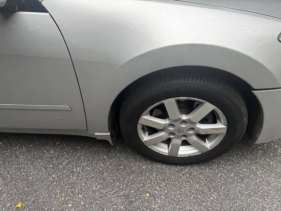 2004 Nissan Maxima Image 17