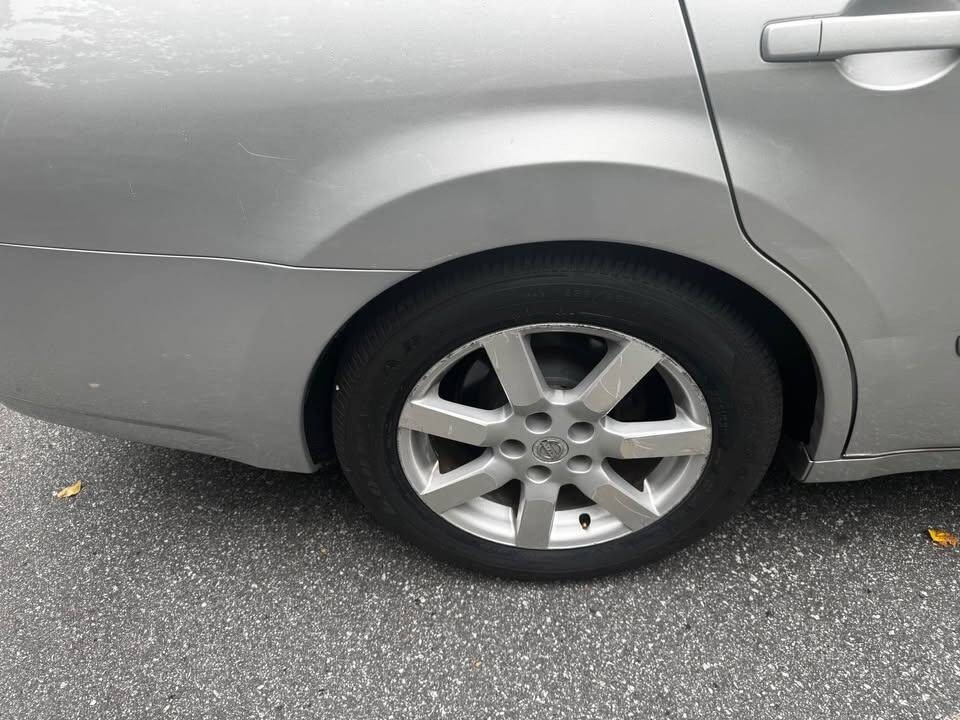 2004 Nissan Maxima Image 18