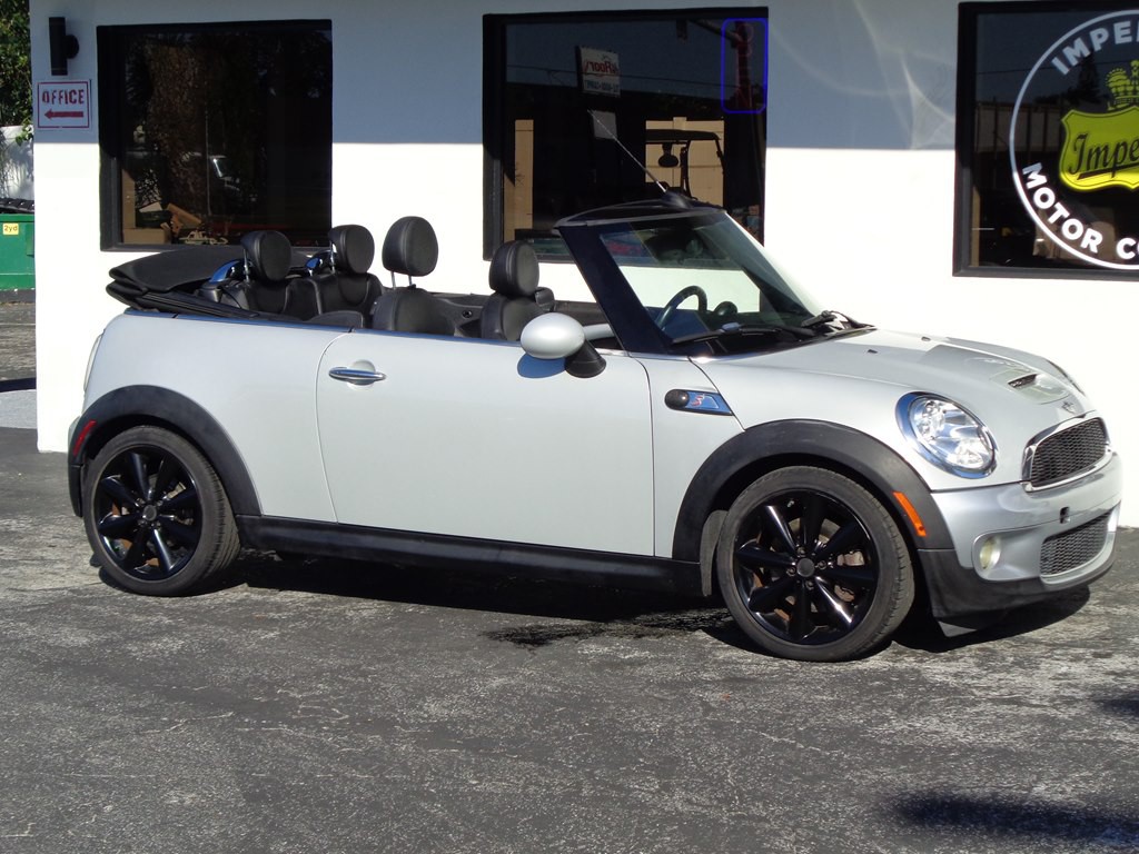2013 MINI Cooper Image 10