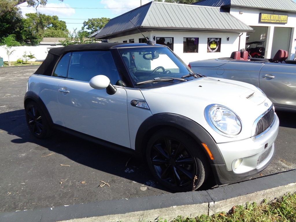 2013 MINI Cooper Image 40