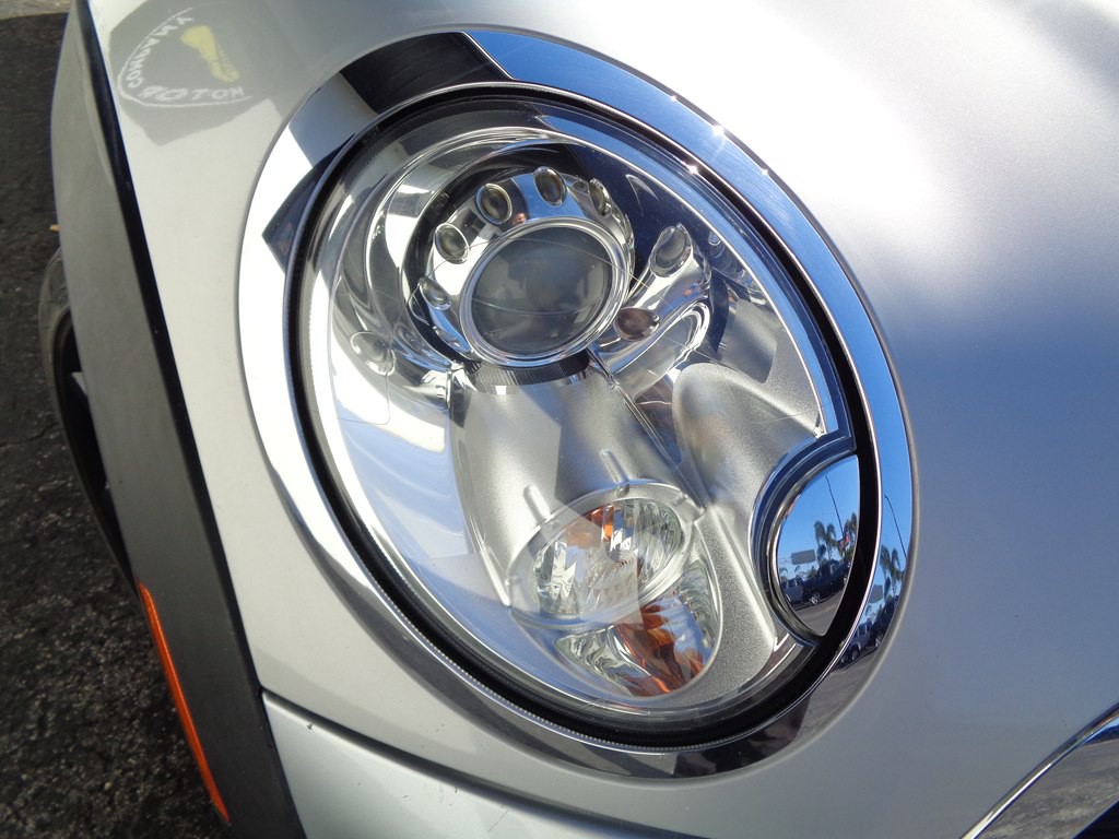 2013 MINI Cooper Image 42