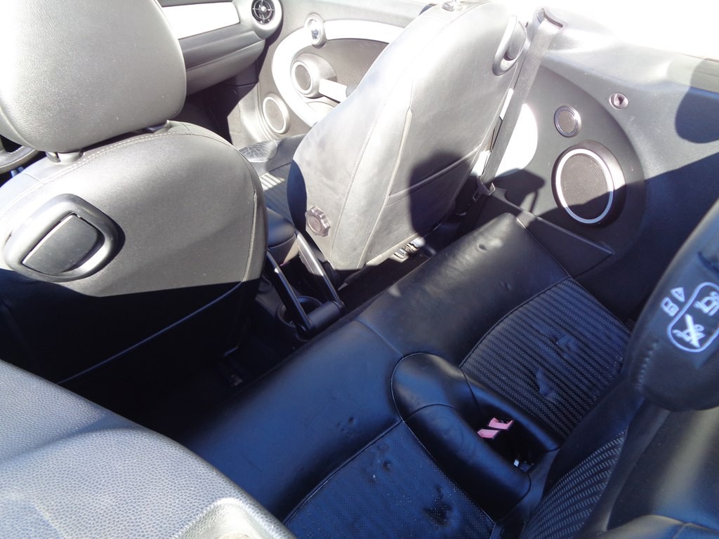 2013 MINI Cooper Image 57