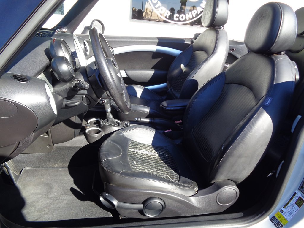 2013 MINI Cooper Image 64