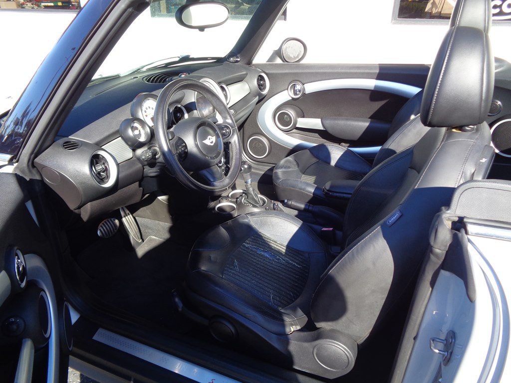 2013 MINI Cooper Image 65