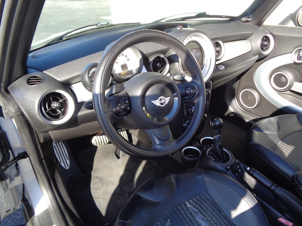 2013 MINI Cooper Image 67