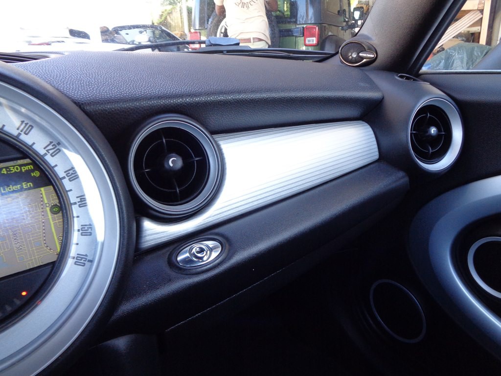 2013 MINI Cooper Image 72