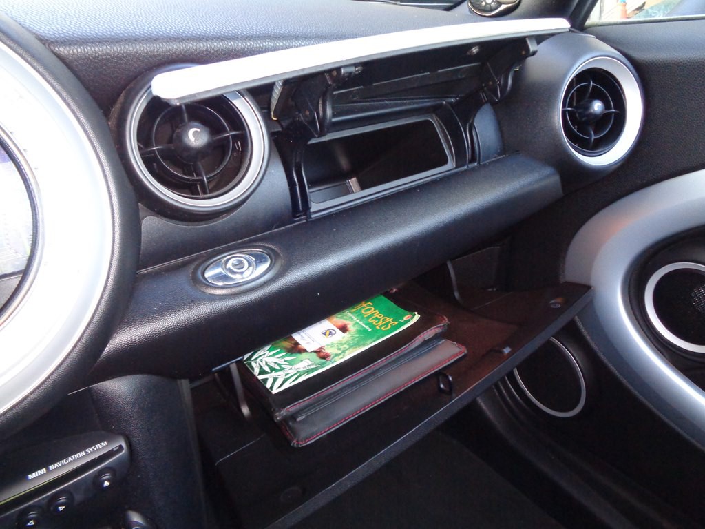 2013 MINI Cooper Image 73