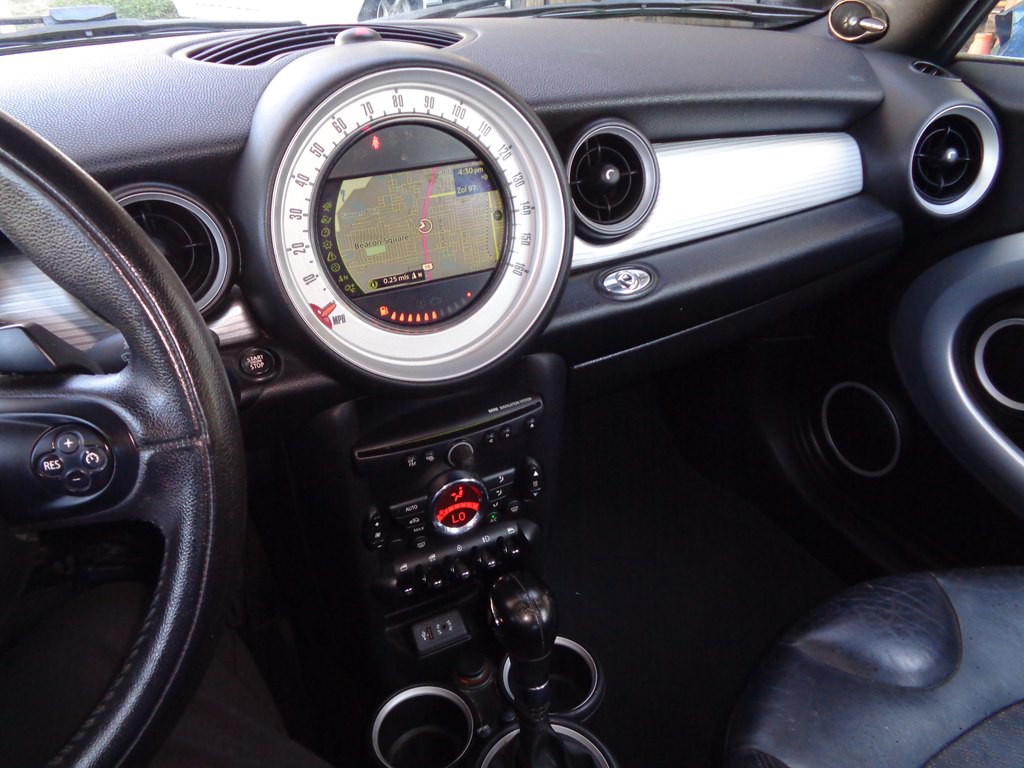 2013 MINI Cooper Image 81