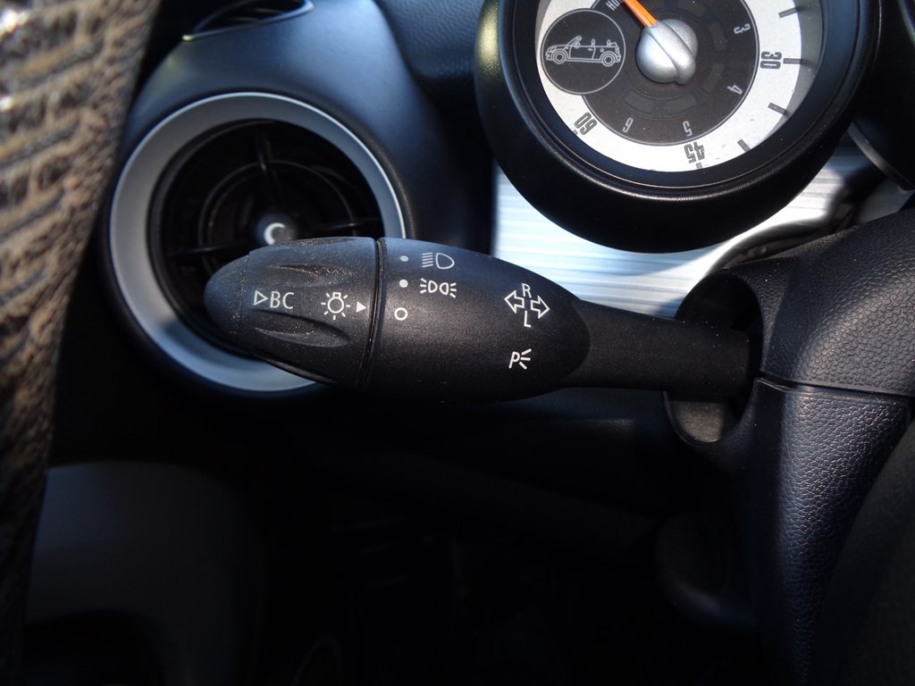 2013 MINI Cooper Image 84