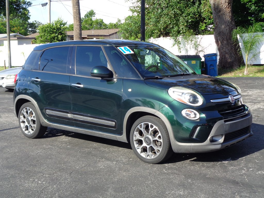 2014 FIAT 500L Image 9