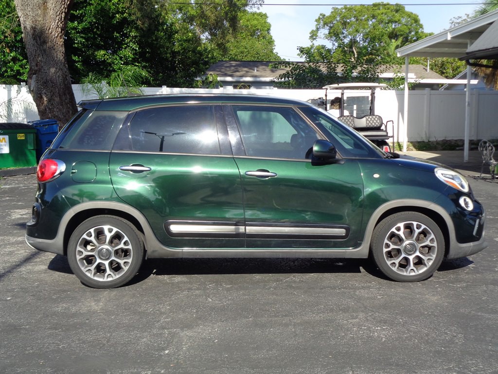 2014 FIAT 500L Image 13