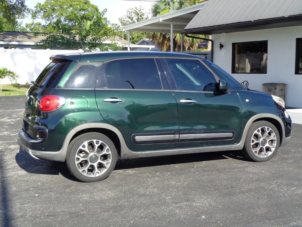 2014 FIAT 500L Image 14