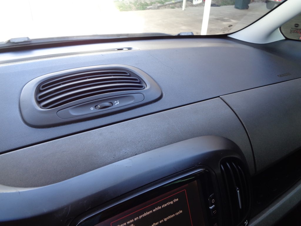 2014 FIAT 500L Image 66