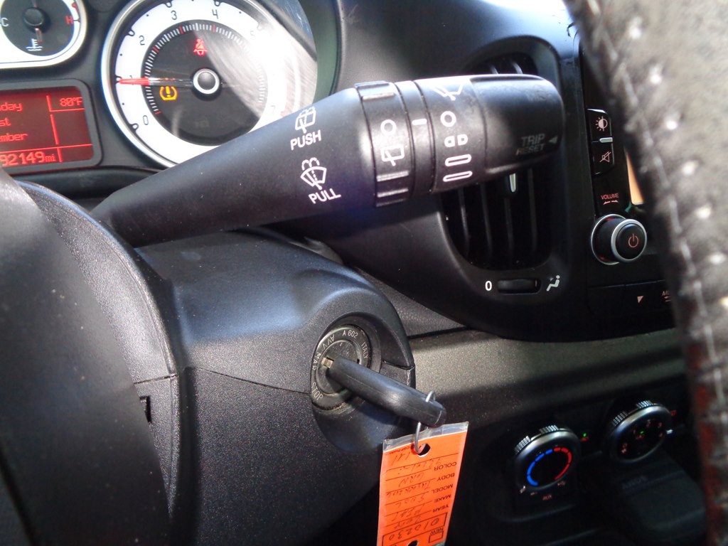 2014 FIAT 500L Image 74