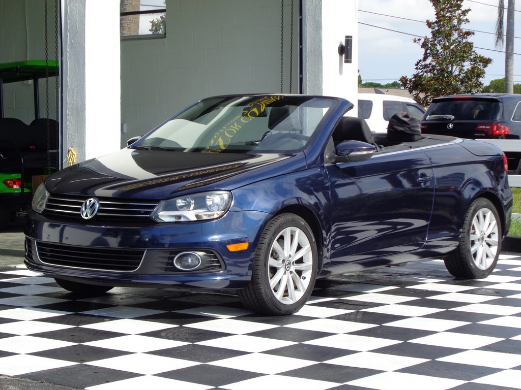 2012 Volkswagen Eos Image 2