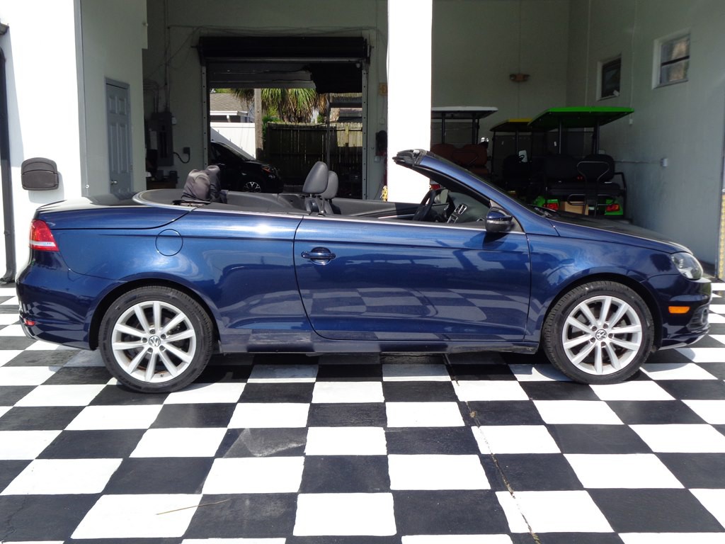 2012 Volkswagen Eos Image 11