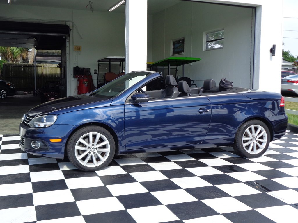 2012 Volkswagen Eos Image 32