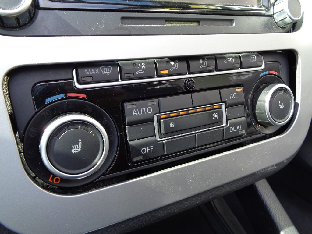 2012 Volkswagen Eos Image 83