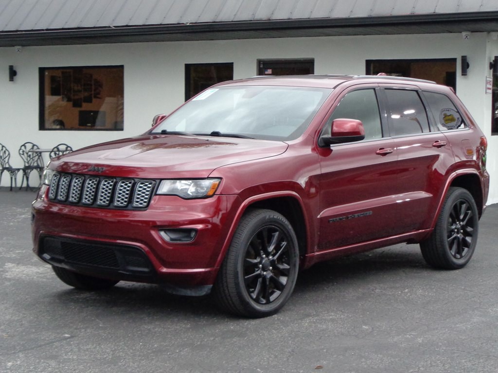 2017 Jeep Grand Cherokee Image 2