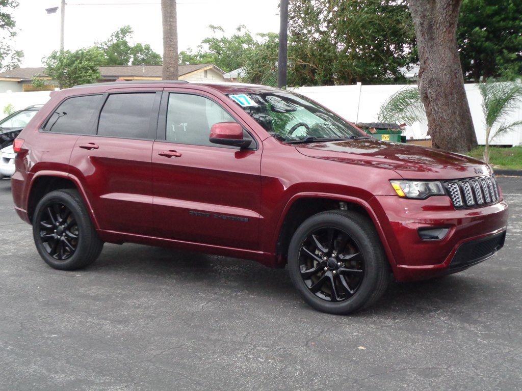 2017 Jeep Grand Cherokee Image 10