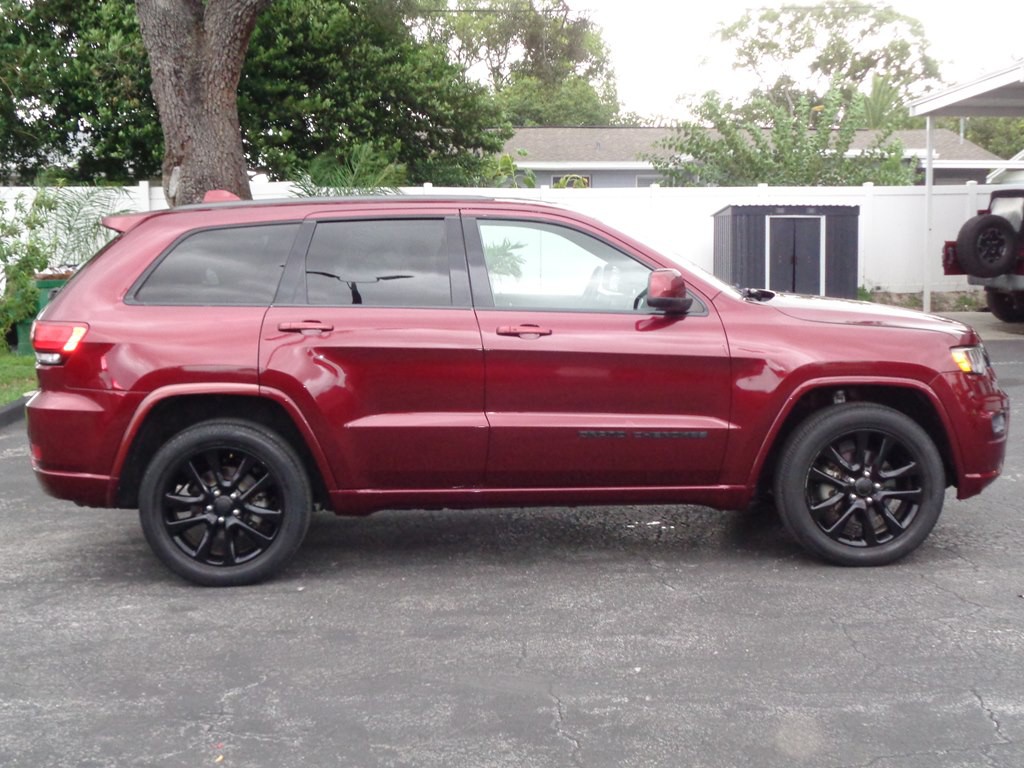 2017 Jeep Grand Cherokee Image 13