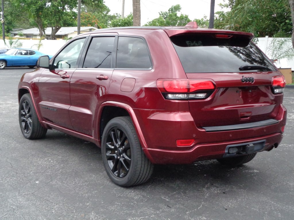 2017 Jeep Grand Cherokee Image 22