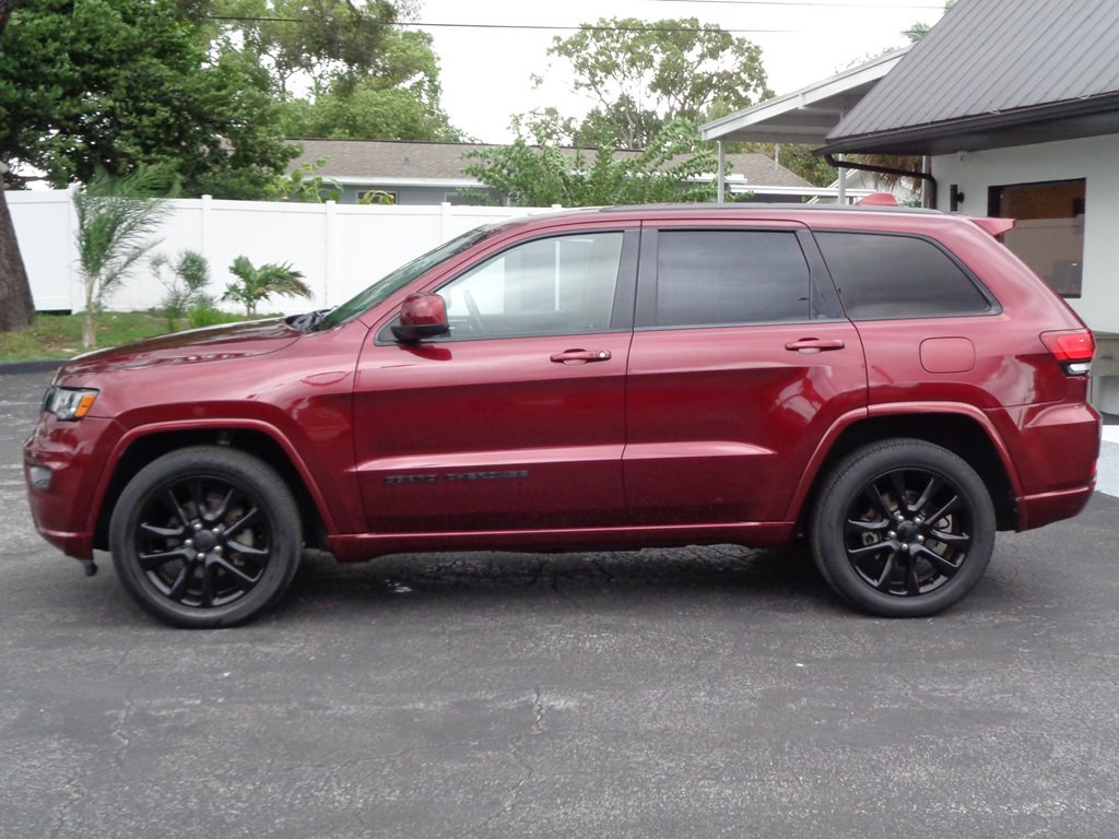 2017 Jeep Grand Cherokee Image 26