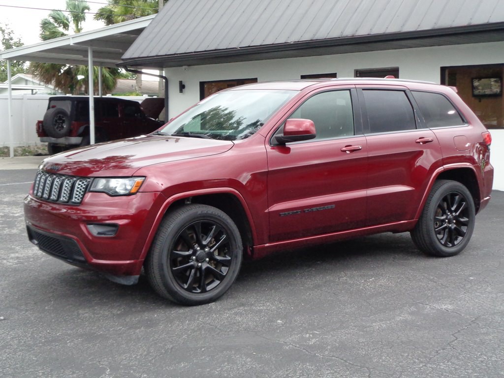 2017 Jeep Grand Cherokee Image 28