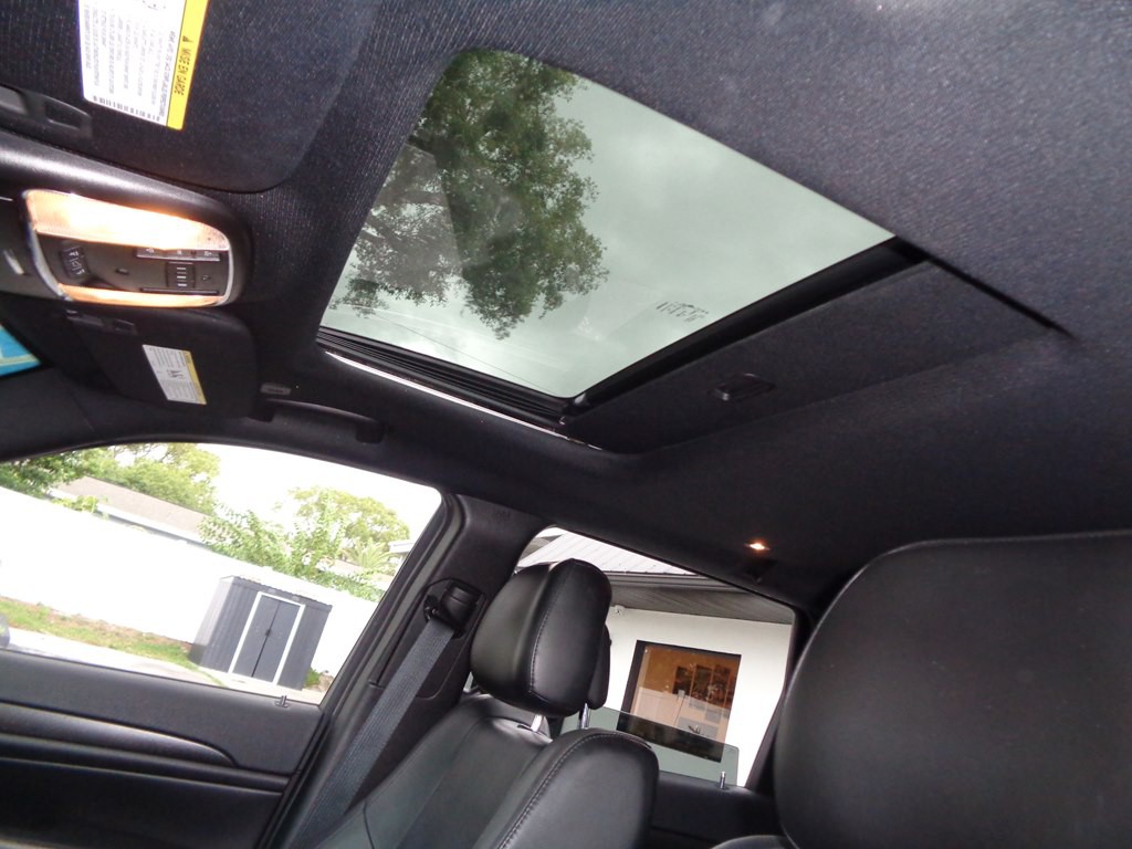 2017 Jeep Grand Cherokee Image 65
