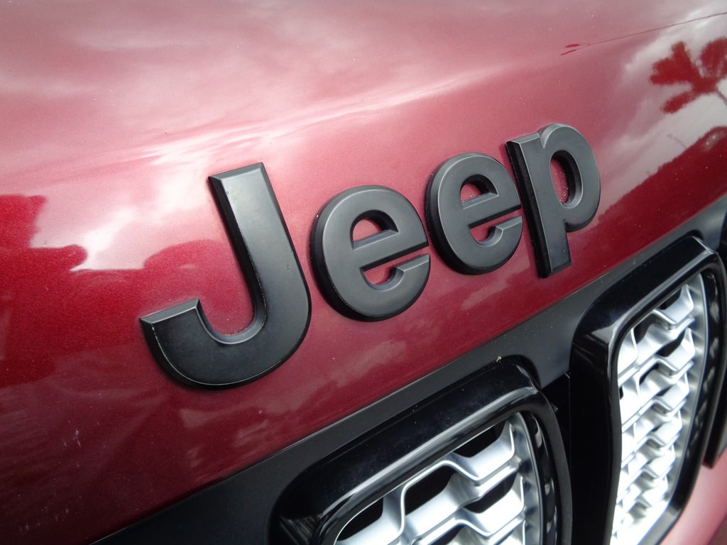 2017 Jeep Grand Cherokee Image 85