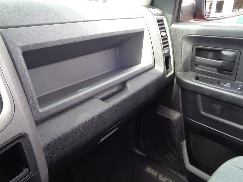 2014 RAM 1500 Image 70