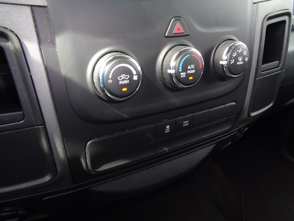 2014 RAM 1500 Image 73