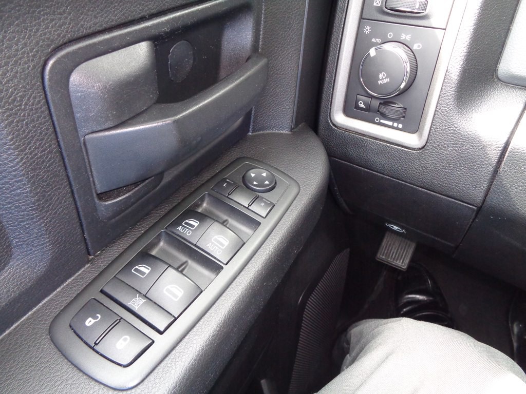 2014 RAM 1500 Image 76
