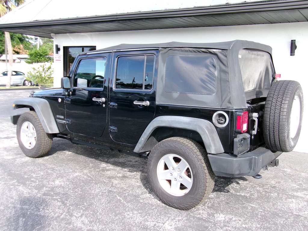 2014 Jeep Wrangler Unlimited Image 24