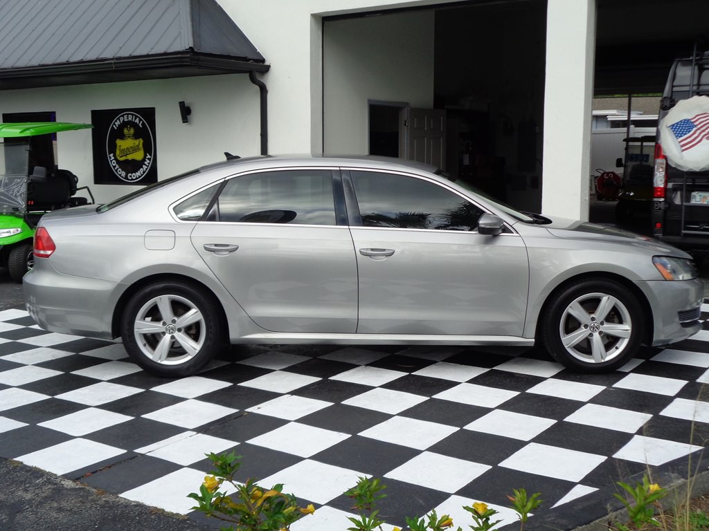 2012 Volkswagen Passat Image 12