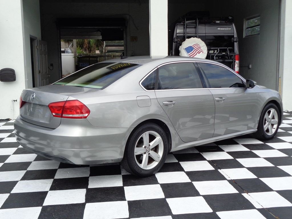 2012 Volkswagen Passat Image 14