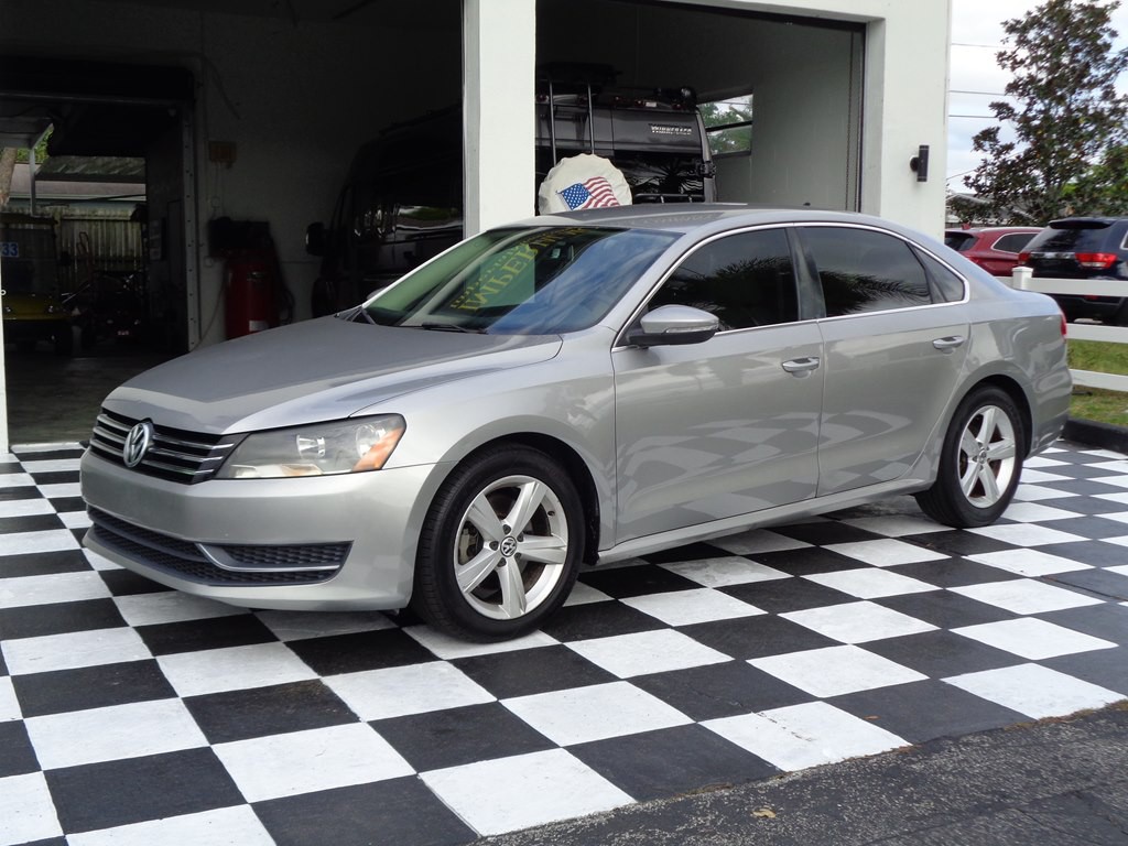 2012 Volkswagen Passat Image 26
